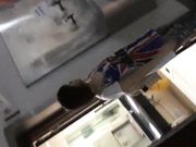 牛人潜入公共女厕偷拍