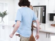 爆乳美人妻是我的甜蜜罪人