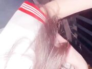 爸妈睡着后拉着妹妹在天台做爱，面对城市的夜景后入蜜桃臀小穴抽插喷射