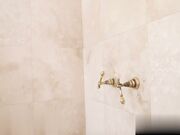 超级热辣的大奶金发女郎深喉性交我的大鸡巴