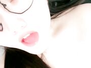 眼镜骚货小鱼干 肉感身材开档丝袜 收费房操逼 抓吊舌头狂舔 怼入骚穴一顿操