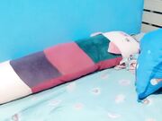 骚逼少妇跟大哥激情啪啪 让大哥按着头草嘴深喉 主动上位求插