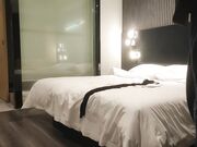 2000网约极品小少妇，妩媚风骚，情趣黑丝，白嫩翘臀