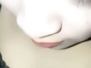 颜值不错娇小妹子深夜路上边走边跳蛋震动 回到车上口交啪啪拉扯跳蛋