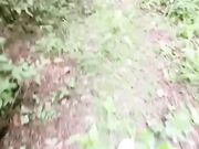 带着淫荡小妈上山采蘑菇，没想到儿子直接掏出屌让小妈口，小妈的淫叫声响彻整个山谷！