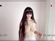 猥琐导演强奸女演员 无内吊带丝袜太诱惑了 无套插入感受密道温度 爽麻榨射精液