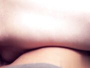 与俄罗斯辣妹进行无套户外性爱内射