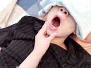 骚货护士把护士女友叫到医院公厕草逼 直接暴力插入后入猛怼