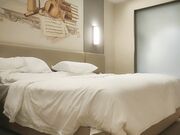 酒店约操清秀文静小姐姐 身姿曼妙美乳翘臀 服务好 逼紧没操几下就射了