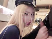 你们都爱的小姐姐又一次更新了女警COS车上忍不住