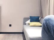 肌肉男约了个高颜值妹子 情趣装黑丝扣弄无毛粉穴 上位骑乘