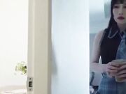 巨乳妹妹硬援團用小穴汁援哥哥用功讀書小夜夜