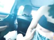 兄妹车震乱伦 送妹妹到郊外大学城 车停到附近车上干一炮才让走
