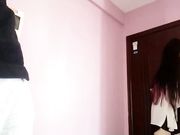 王老闆原創系列作品之星級酒店約炮177cm兼職女大學生 主動配合各種姿勢爽得嗷嗷直叫-1