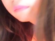 手机直播福利之小樱桃模特，露脸黑丝情趣，道具激情双插，浪叫呻吟想被大鸡巴操