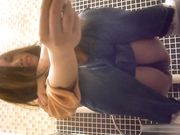 外站最新流出国内云上会所高清系列眼镜妹子看着手机很入迷