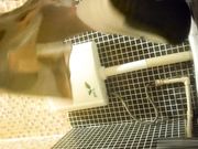 口罩妹子貌似白虎下面没有毛