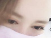 风骚少妇撅起屁股让炮机插小骚逼