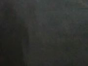 性感美女在停车场被色狼按在车里