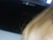 性感美女在停车场被色狼按在车里