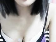 短发妹子全裸道具抽插自慰