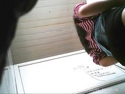 女厕偷拍几个非常不错的美女