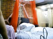 被早泄男操美女看来有点不满足