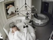 酒店偷拍情侣由床上干到浴缸