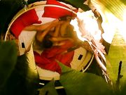 打炮不知道像不像他纹身一样猛