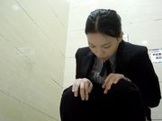 商场厕拍你没见过的开档内裤