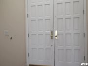 逃课女生享受校园保安的大黑屌