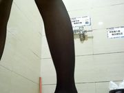 商场厕拍都是黑丝美腿