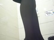 商场厕拍都是黑丝美腿