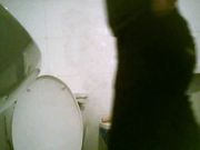 女厕偷拍来跳健美操的少妇