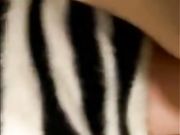 女白领被下药带回寓所啪啪