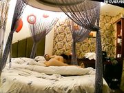 欲求不满与情夫开房疯狂裹大鸡巴