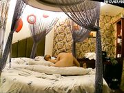 欲求不满与情夫开房疯狂裹大鸡巴