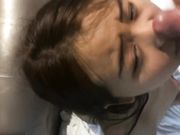 大一女友喜欢吸精 完美露脸 爆精颜射射一脸 深喉狂舔 技术秒杀岛国女优 完整版