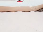 女神范的美少妇自慰 肤色白皙逼毛不多自慰扣穴 很淫荡