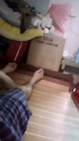 出租屋场面有点混乱的淫荡现场