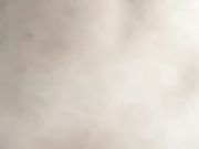 开车接漂亮情人直接在路边车震旁边还有个环卫大爷在打扫卫生