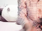 风骚韵味少妇穿着开档情趣丝袜和炮友啪啪