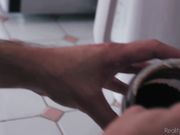 姐姐粉嫩的阴户让我插得好爽