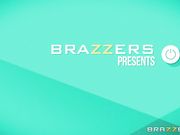 极品肉肉美妞青春气息挡不住鸡动被大叔搞了