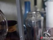 发明时间倒流器就是为了泡妞的天才发明家