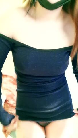 淫荡美女主播小茉莉开发自己的骚屁眼假鸡鸡插逼逼