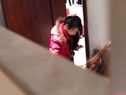 大型活动现场后台厕拍 美女们有说有笑都很开心啊