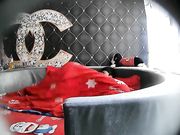 朋友的漂亮女友勾搭很久终于约到酒店直接扑倒从上舔到下