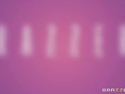 骚穴里插着遥控跳蛋的女老板