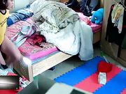 不同年齡夫妻居家性愛生活 孤寂人妻手淫辣媽哺乳更衣